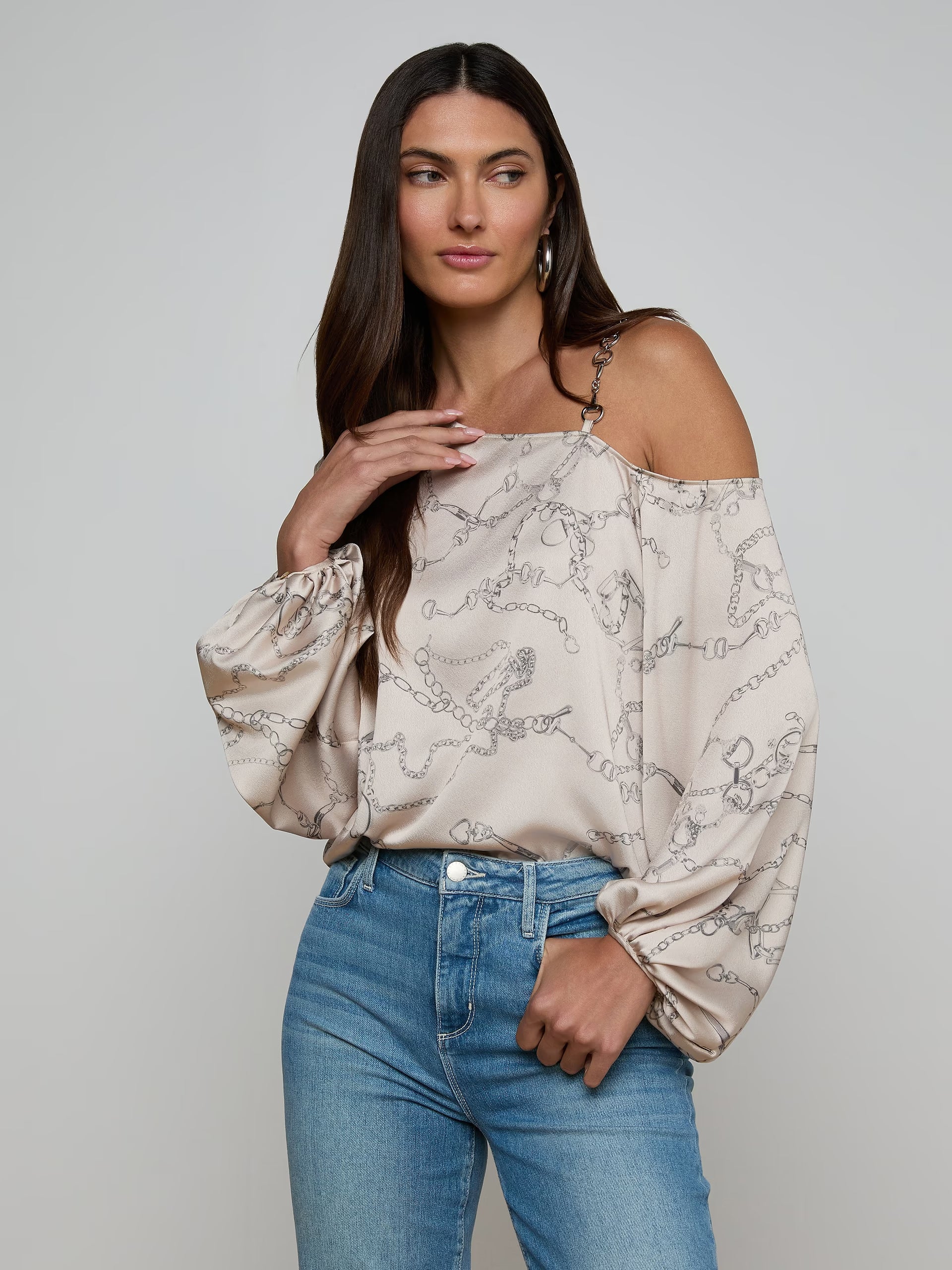 Asami Chain One-Shoulder Blouse