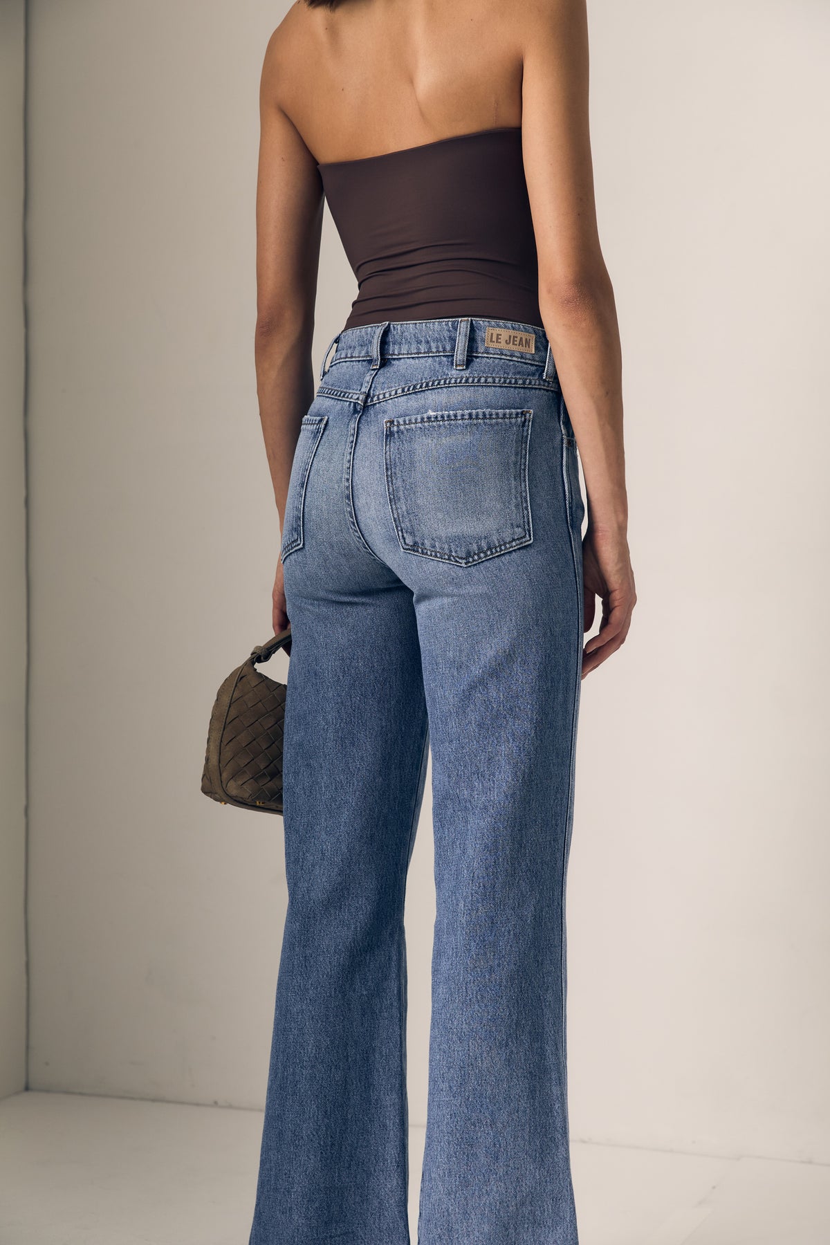COWBOY BOOTCUT- MID RISE