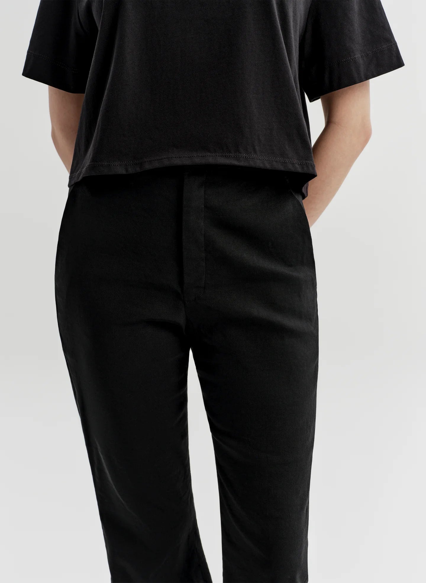 ALC Cropped Sophie Linen Pant - Black