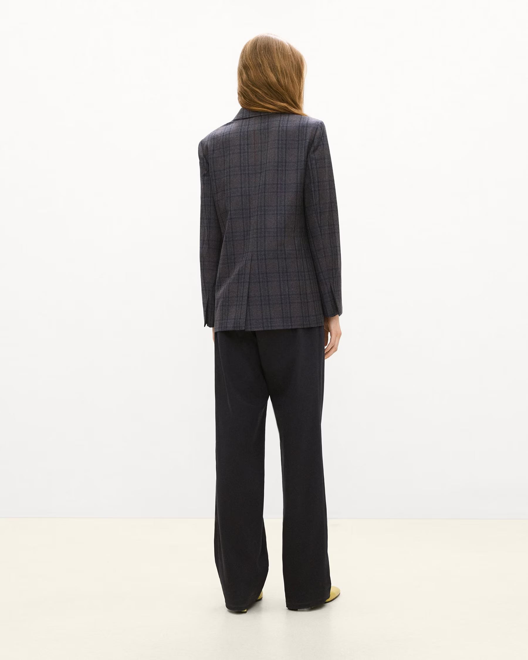 Theory Relaxed Double-Breasted Blazer in Plaid Sleek Flannel
