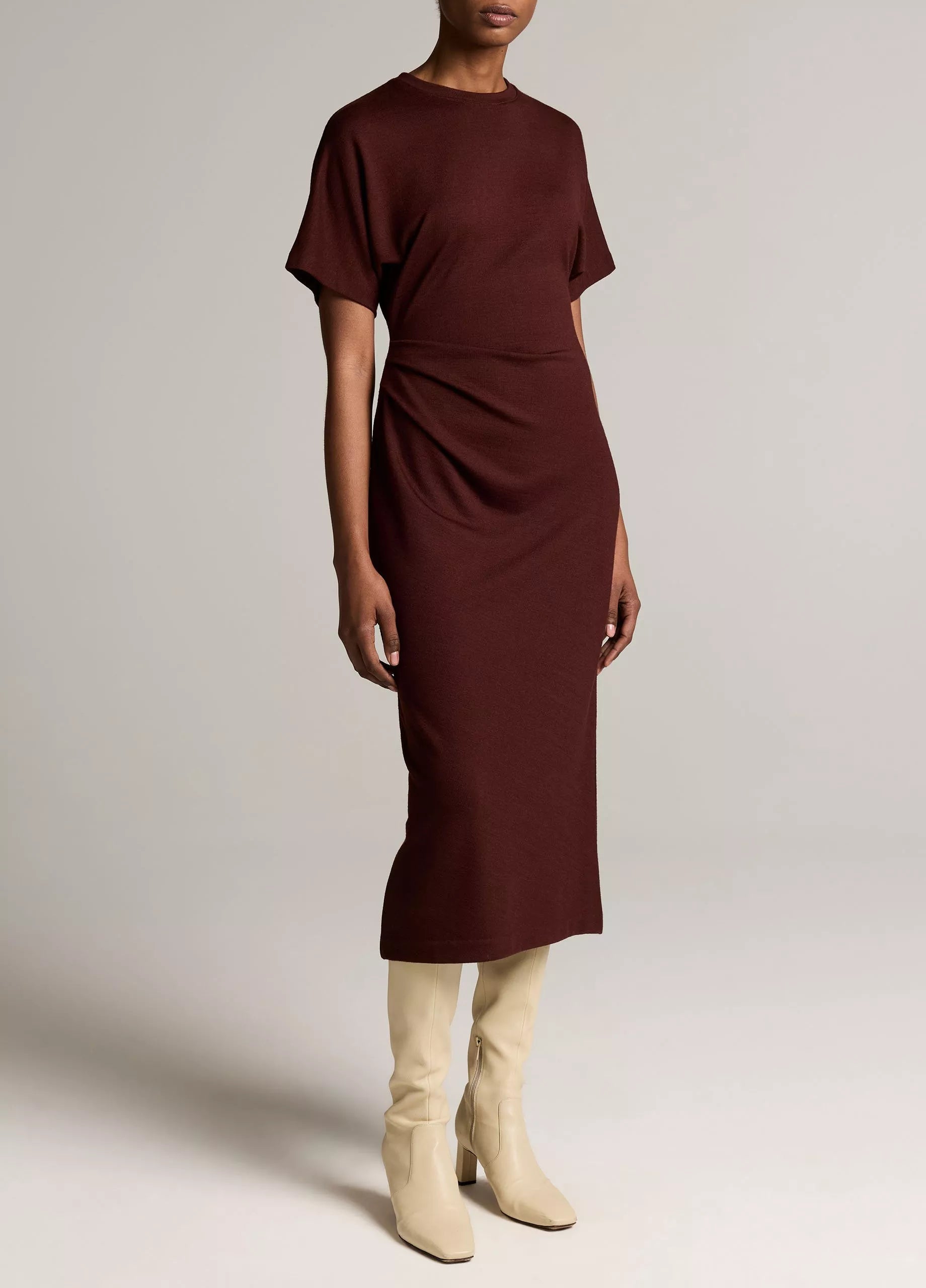 Vince Ruched-Side Knit Short-Sleeve Dress - Black Rose