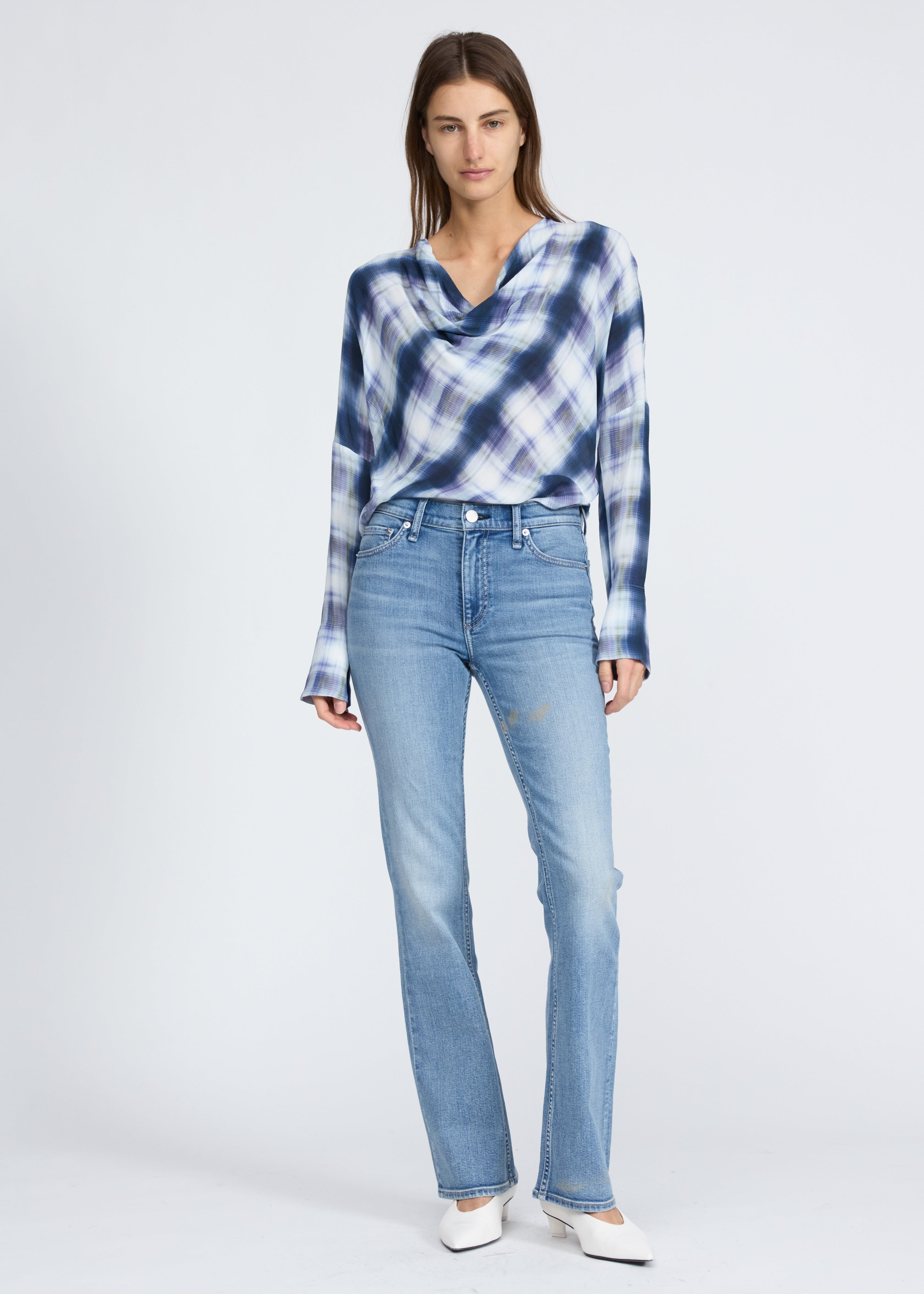 Peyton Mid-Rise Bootcut Jeans - Kenny