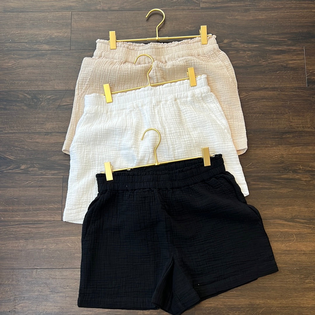 Leighton Short - Flax, Black and White