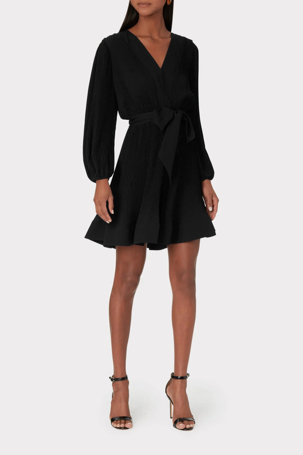 Liv Solid Pleat Dress - Black