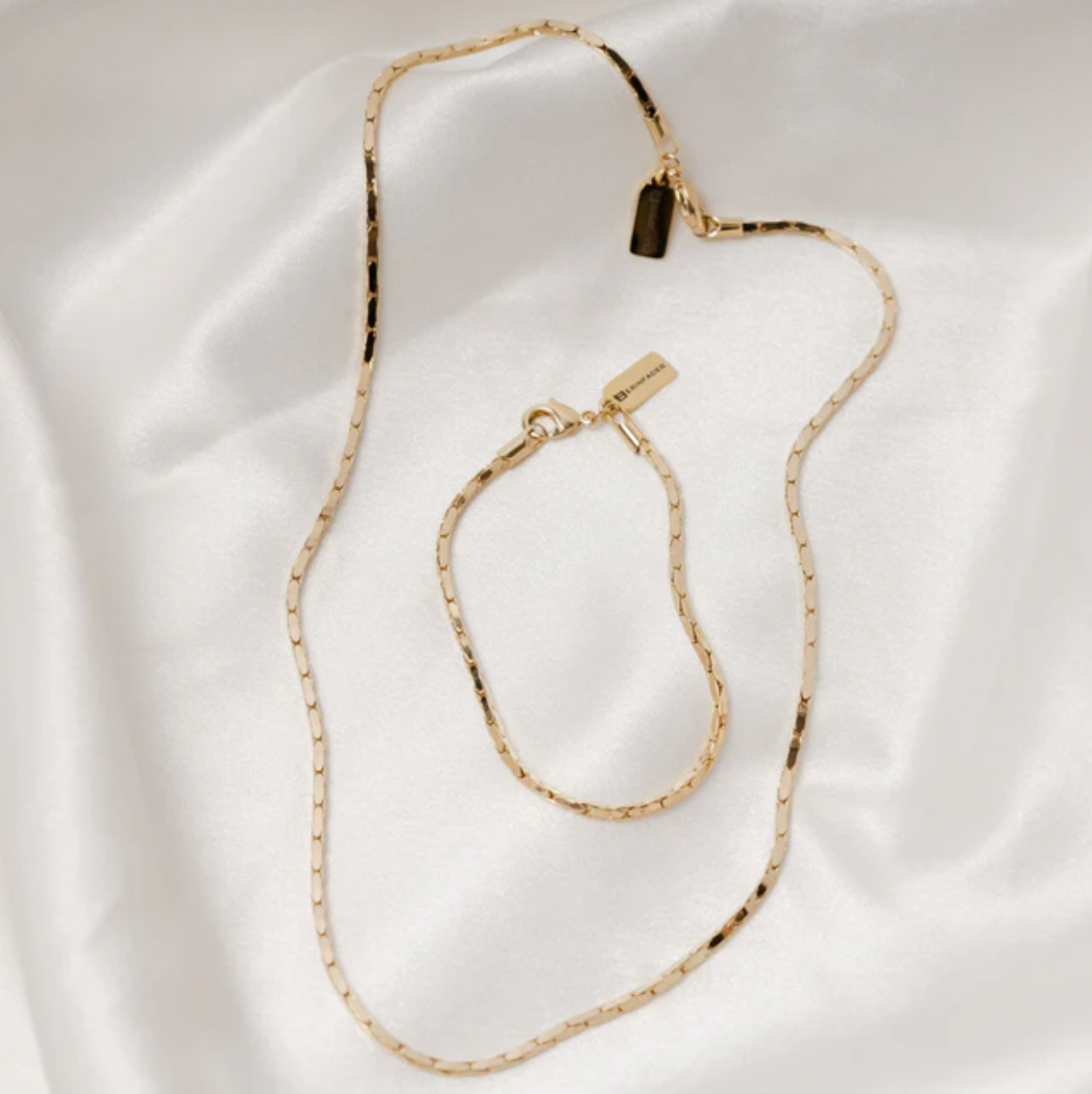 Decade Chain Necklace - Gold