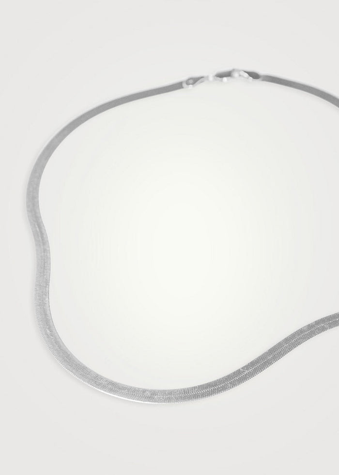 Sleeping Venus Necklace - Silver