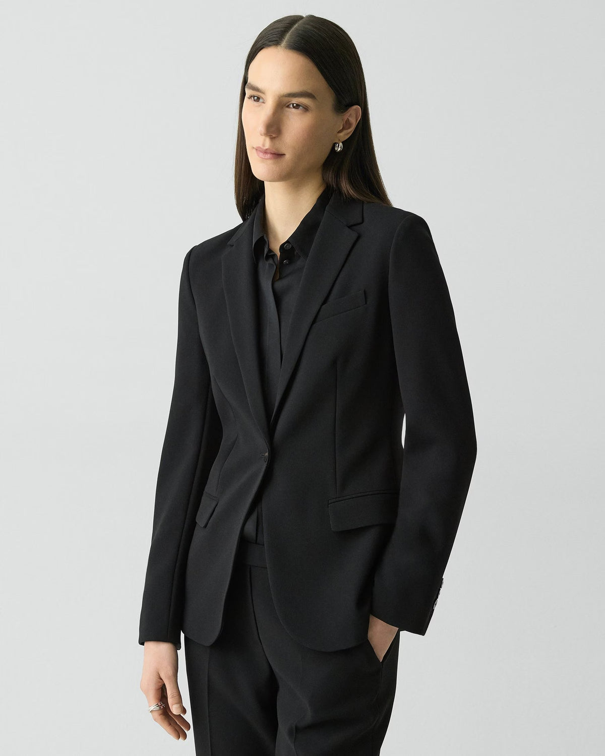 Theory Staple Blazer in Admiral Crepe - Black