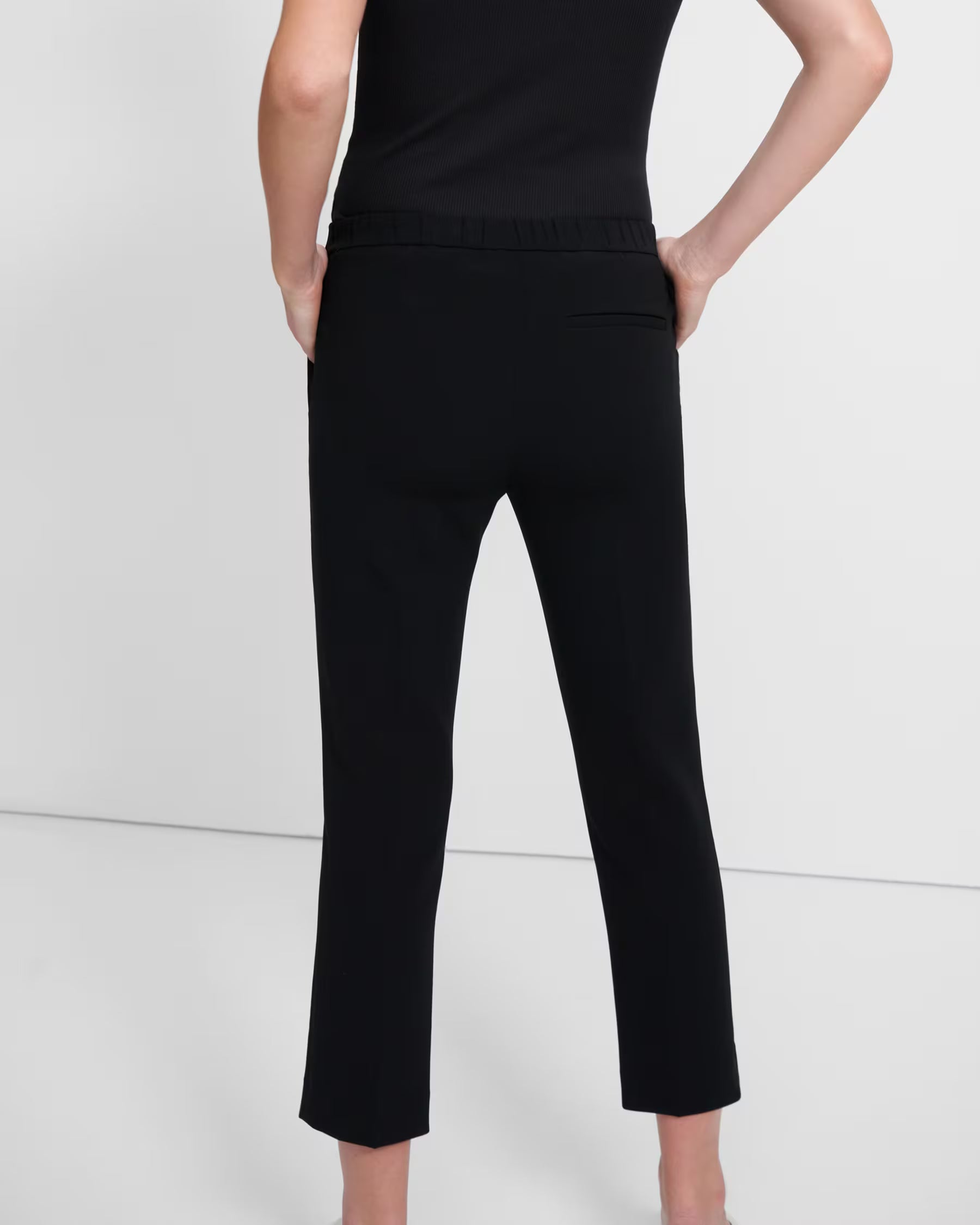 Theory Treeca Pull-On Pant in Admiral Crepe - Black