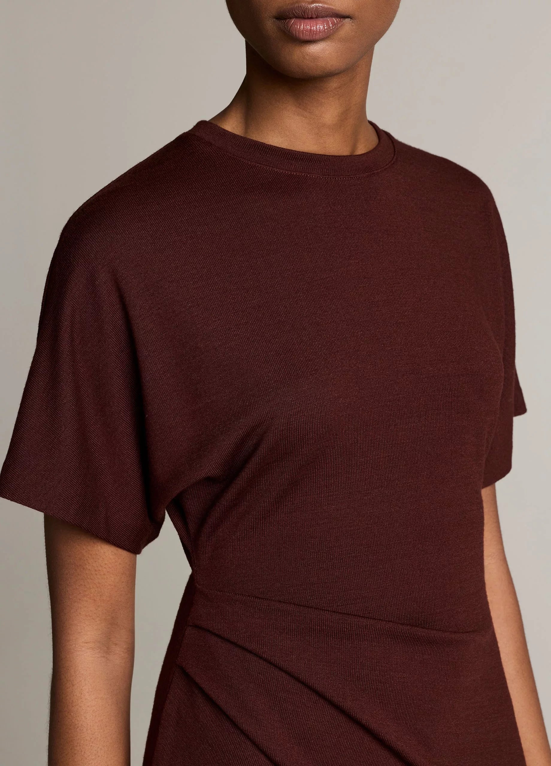  Vince Ruched-Side Knit Short-Sleeve Dress - Black Rose