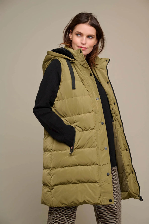 Nicci Vest