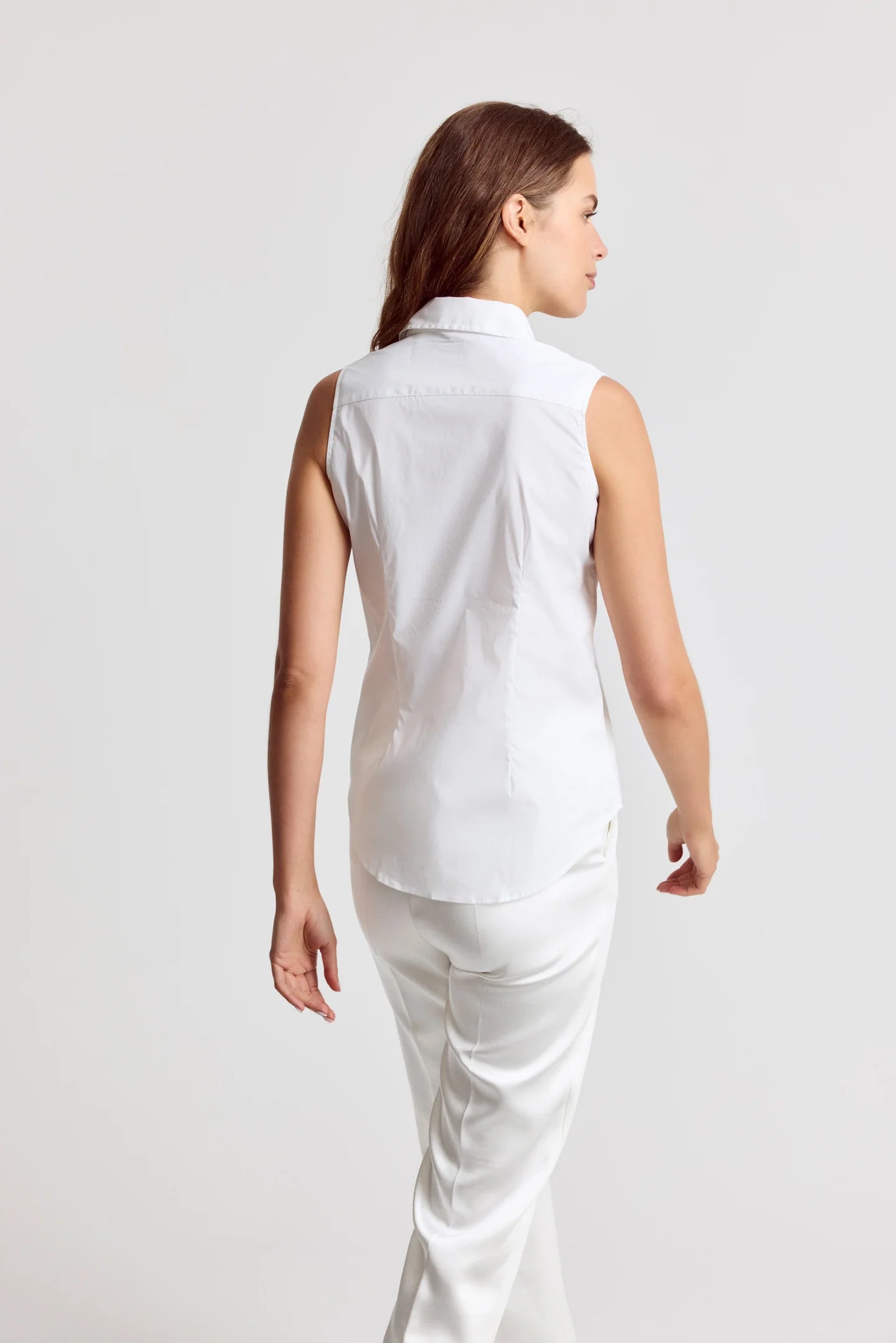 The Shirt The Signature Sleeveless Shirt