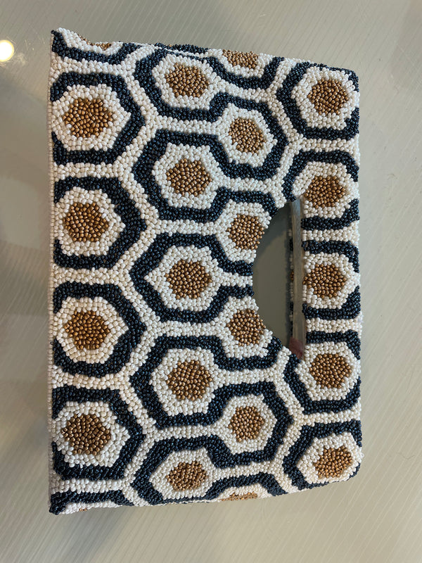 Cut Out Handle Clutch